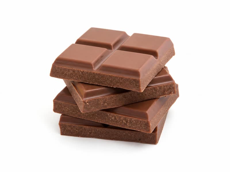 Czekolada mleczna – białko 7g, kalorie 535 kcal, węglowodany i tłuszcz na 100g | zdrowe odżywianie
