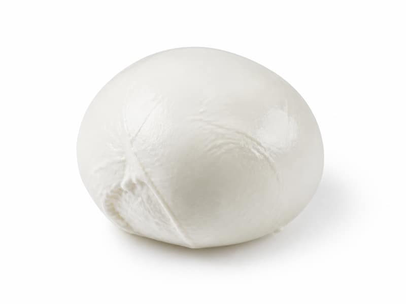 Ser Mozzarella – białko 18g, kalorie 254 kcal, węglowodany i tłuszcz na 100g | zdrowe odżywianie